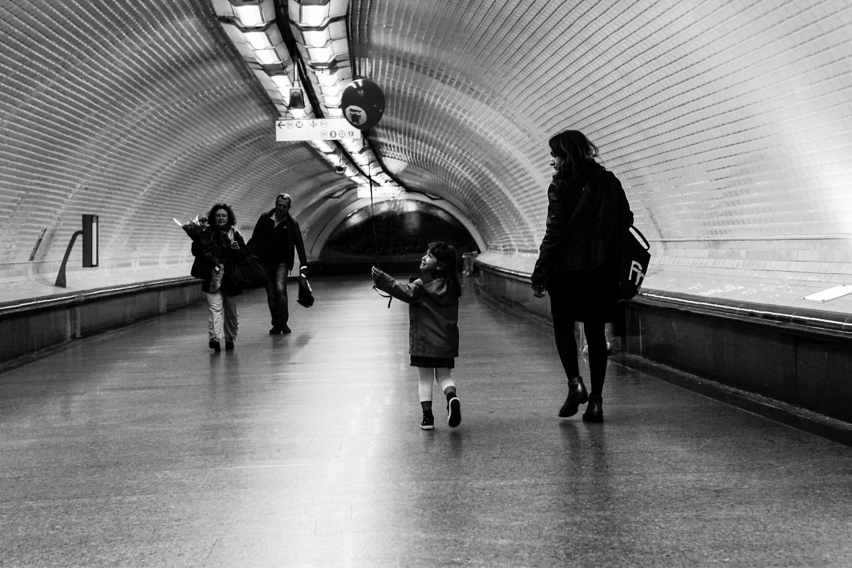 ParisWaiters (1 of 1)-5 - Copy.jpg