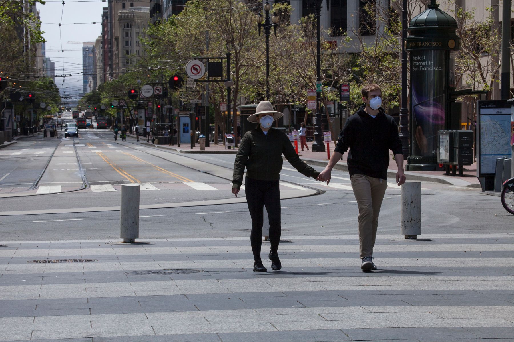 Couple Walking 2020 Pandemic-9922.jpg