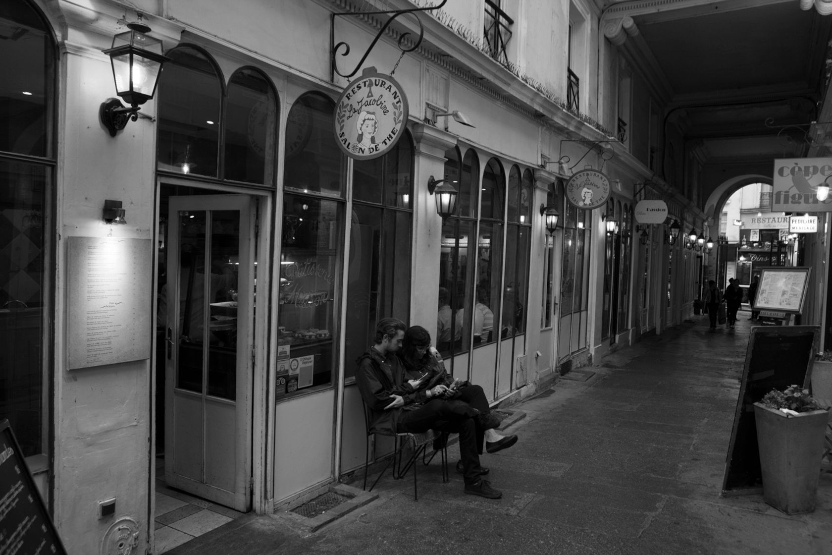 ParisLovers (1 of 1).jpg