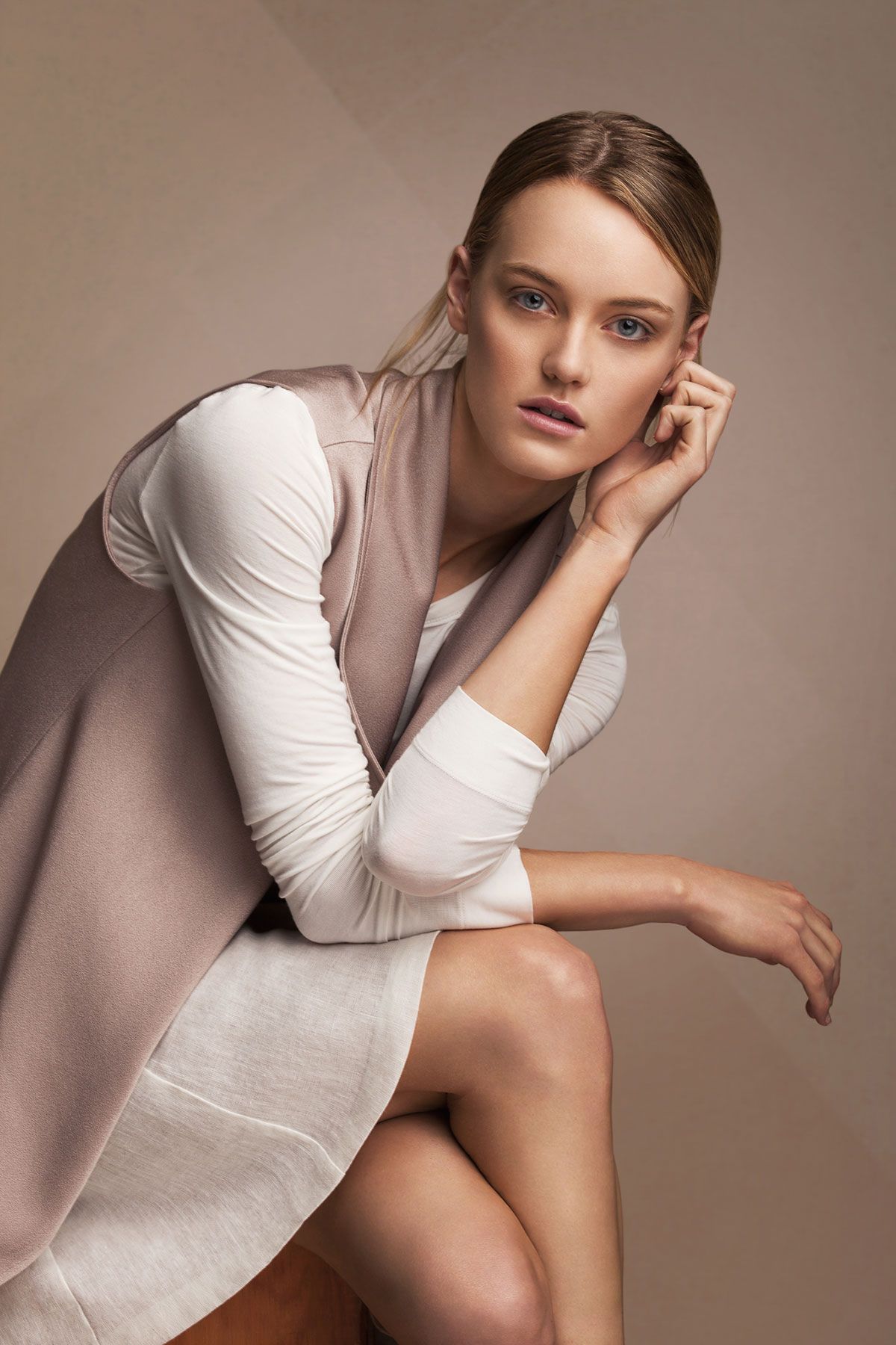 Ana Patino is a commercial fashion and advertising stylist based in Dallas, available for travel worldwide. Ana Patiño es una estilista comercial de moda y publicidad basada en Dallas, disponible para viajar en todo el mundo. Ana Patino | Dallas Fashion and Advertising Stylist