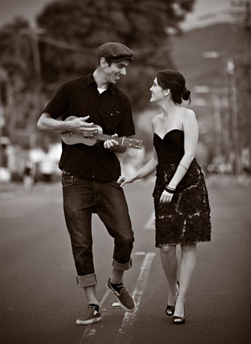 A fun portait of a couple in love!: Haleiwa, Oahu, Hawaii