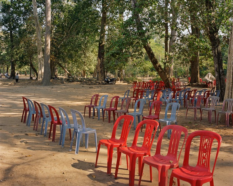 AYUSON_5992_fr51_chairs_800kb.jpg