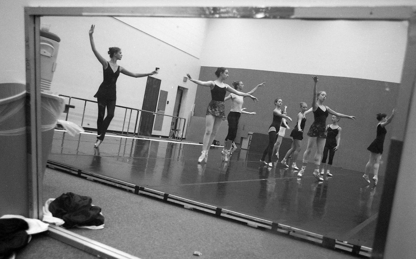 1pe___to_dance_img535