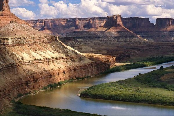 Canyonlands National Park along the Green River, Utah River Bend