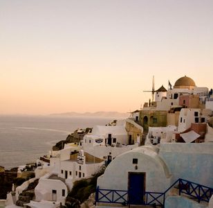 1Santorini_sunrise2.jpg