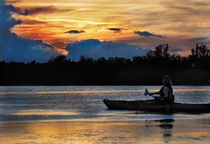 1kayak_sunset_w.jpg