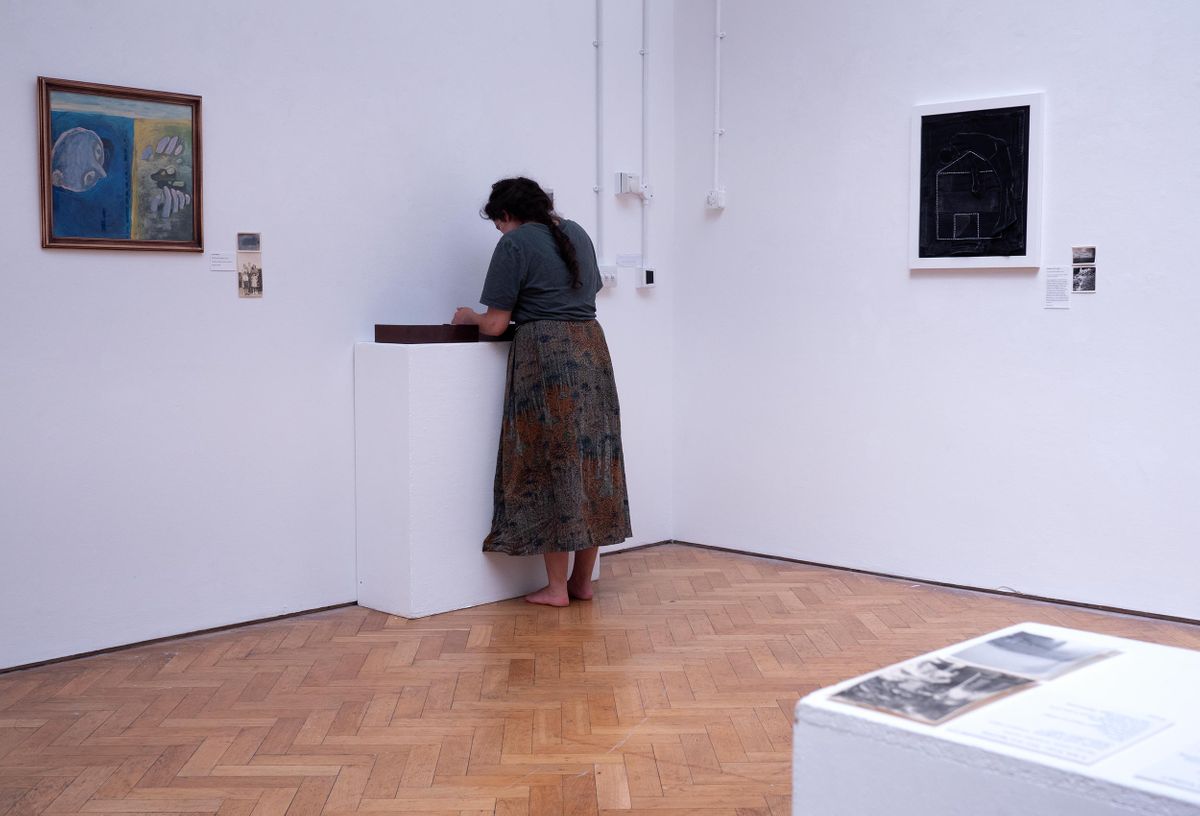Hung-Gallery-WS_1400294.jpg