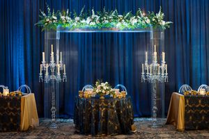wedding-backdrop-chandelier-lighting-rental-manor-house-cincinnati-columbus-dayton-ohio-unlimited-events_003.jpg