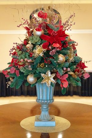 Corporate-holiday-decor_cincinnati_ohio_unlimited-events_00017b.jpg