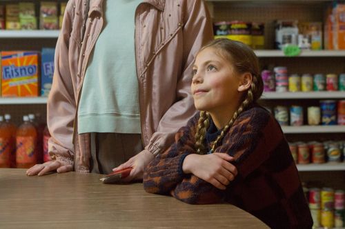 KINDRED Niv_Shank_413_Family_Album_kindred_Advertising_California_Digital.jpg