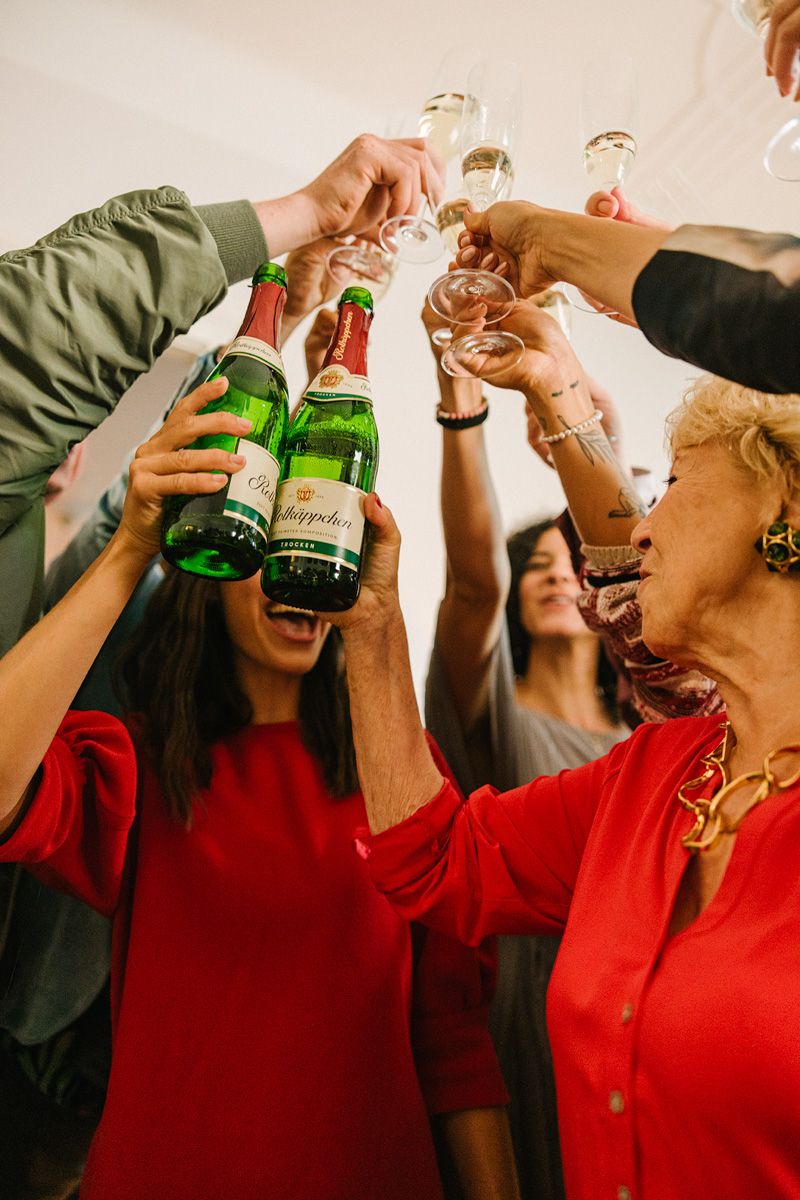 Niv_Shank_1797_rotkaeppchen_sparkling_wine_campaign.jpeg