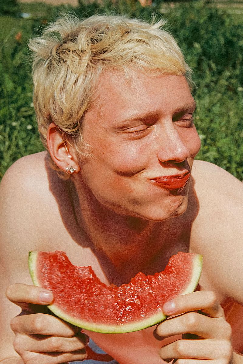 Niv_Shank_1120a_film_Berlin_By_The_Lake_series_BOYS!_BOYS!_BOYS!_magazine.jpg