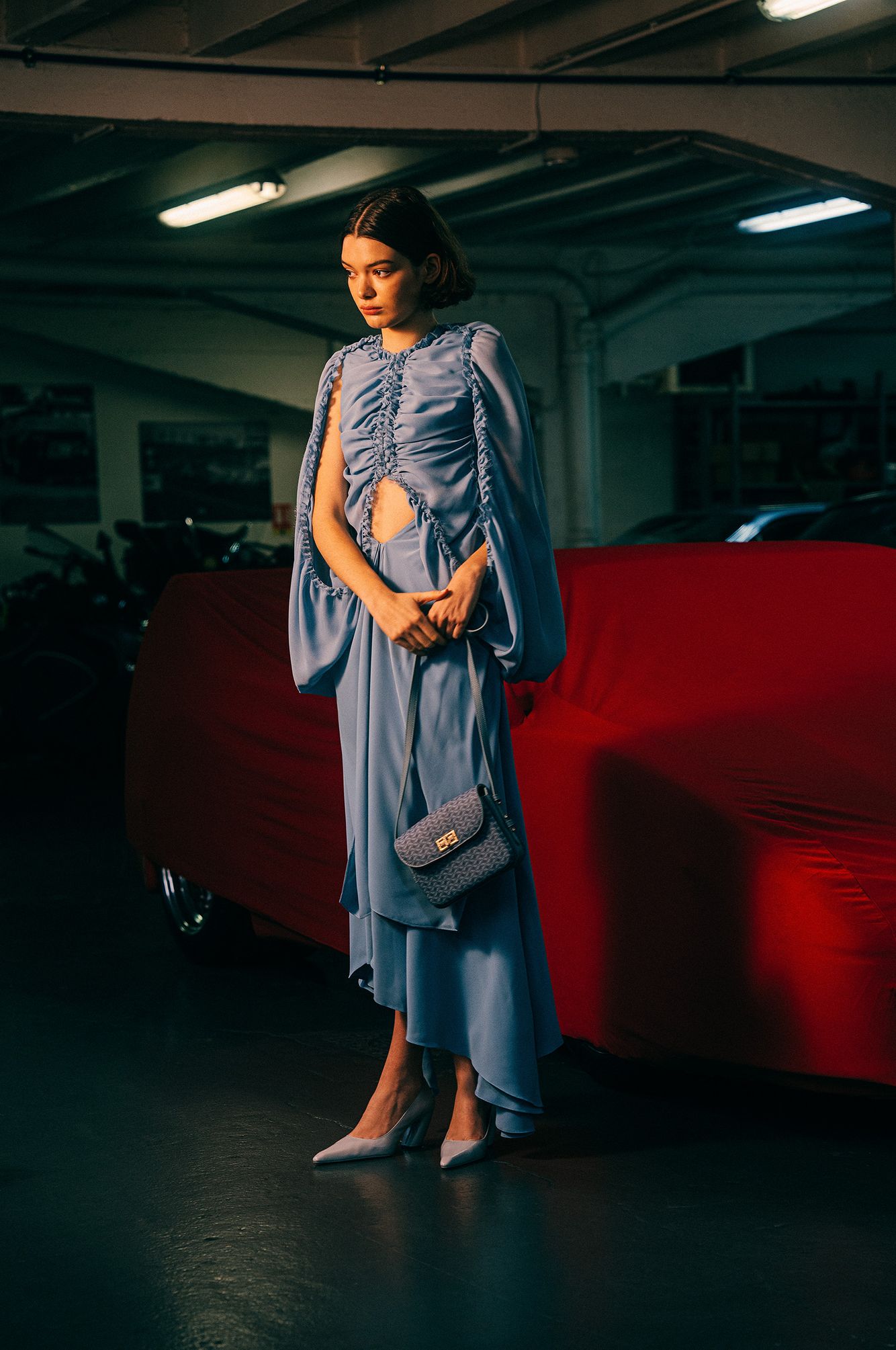 Cosmopolitan_Paris_By_Niv_Shank_06.jpg