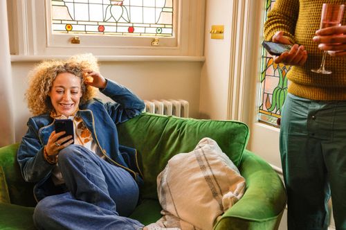 RISE- UP Niv_Shank_1729_RiseUp_Campaign_UK_Digital.jpg