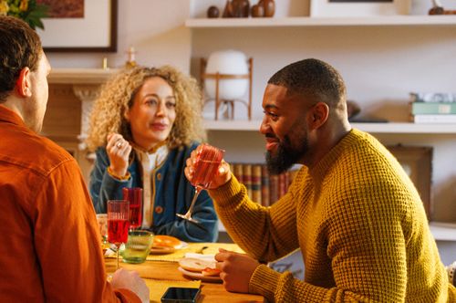 RISE- UP Niv_Shank_1727_RiseUp_Campaign_UK_Digital.jpg