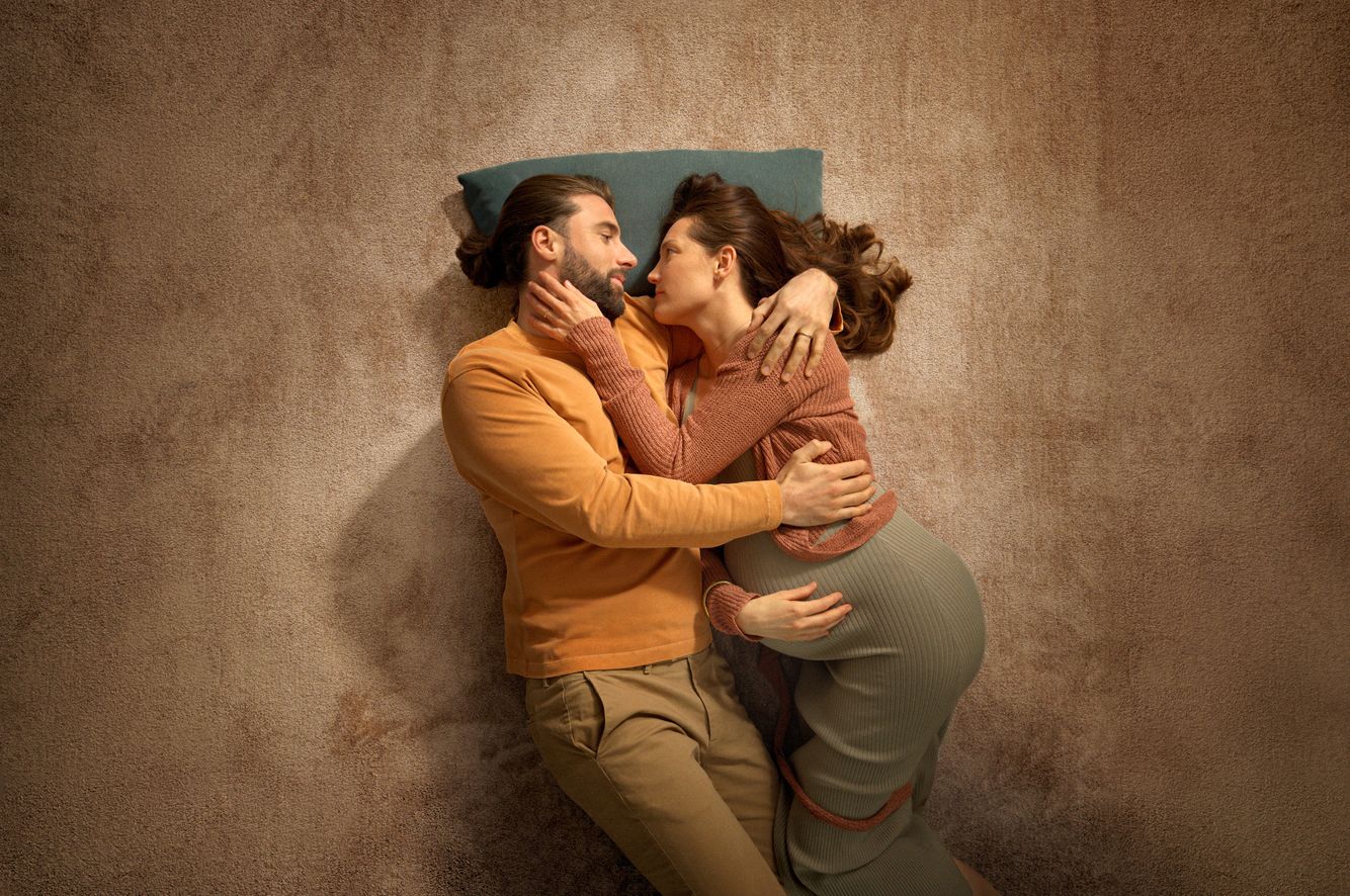 Niv_Shank_1893_UBS_Pregnancy_scene_digital.jpg