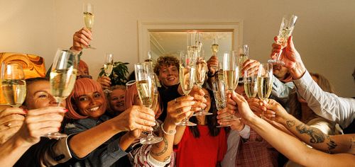 Rotkäppchen Sekt Niv_shank.jpg