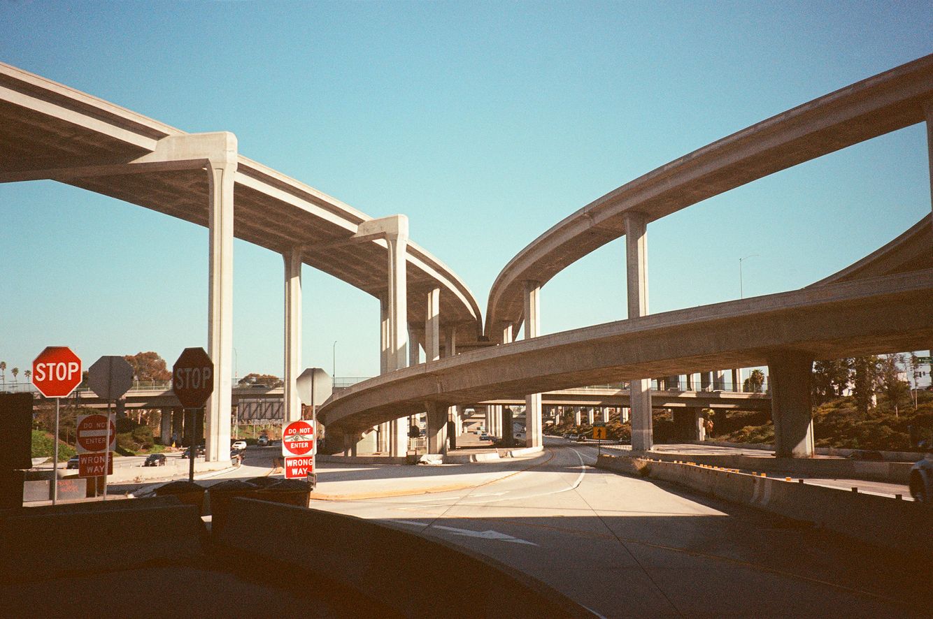 Los_Angeles_By_Niv_Shank_01_web.jpg