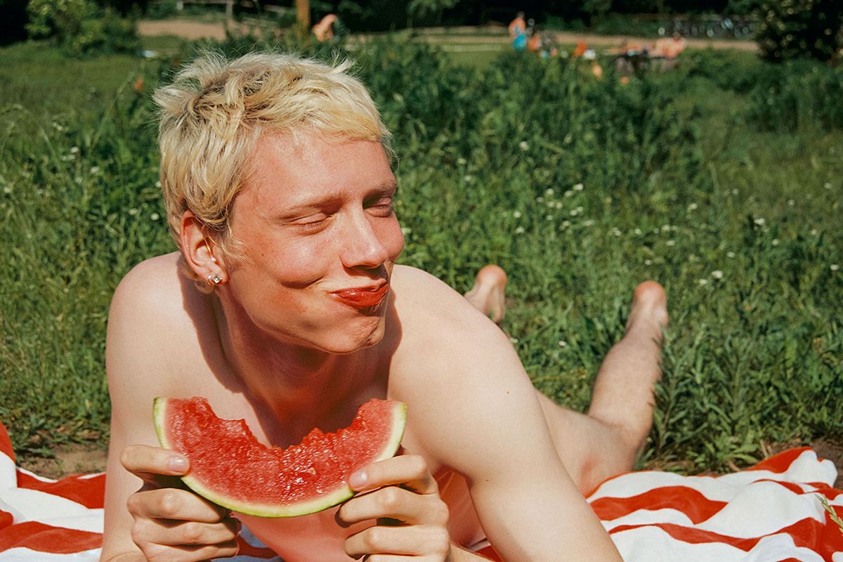 Niv_Shank_1120_film_Berlin_By_The_Lake_series_BOYS!_BOYS!_BOYS!_magazine.jpg