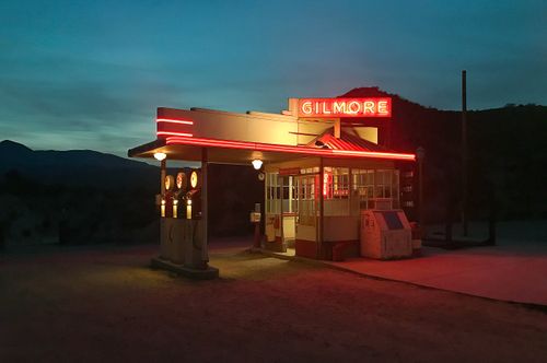 KINDRED Niv_Shank_403_Family_Album_kindred_Advertising_California_Digital.jpg