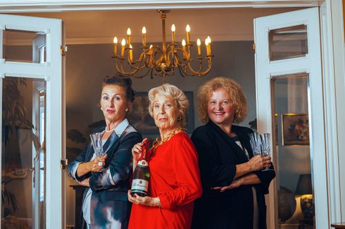 Rotkäppchen Sekt Niv_Shank_1800_rotkaeppchen_sparkling_wine_campaign.jpg