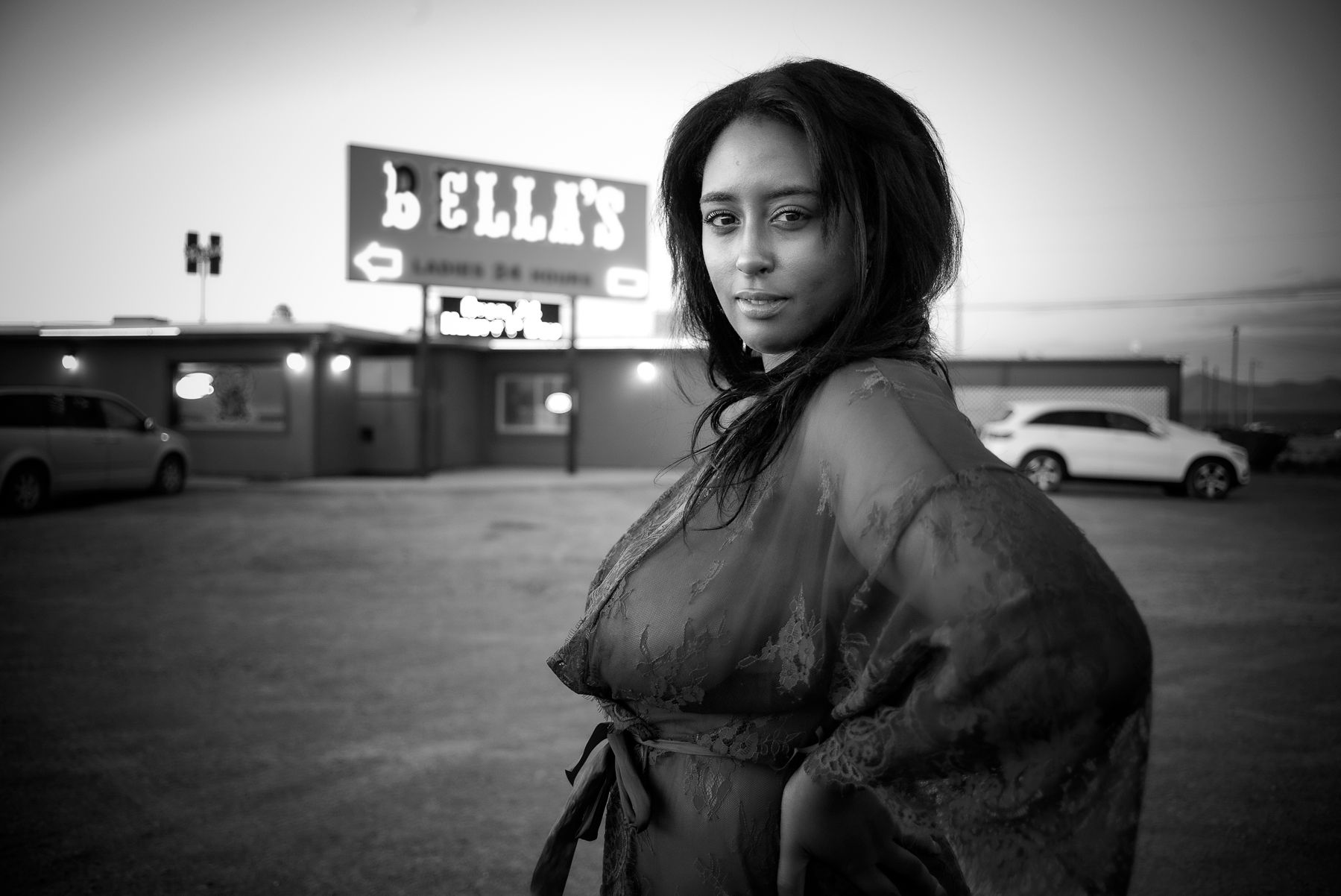 DAISEY © Victory Tischler-Blue.jpg