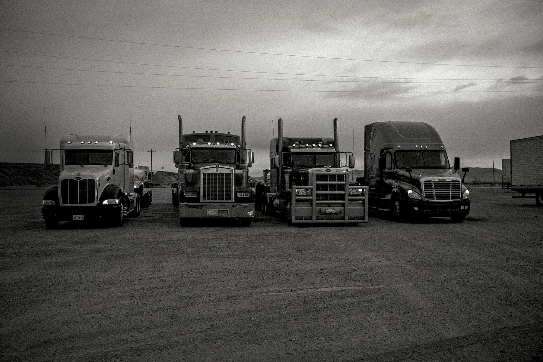 L1002815 TRUCK STOP 01 5x7.jpg