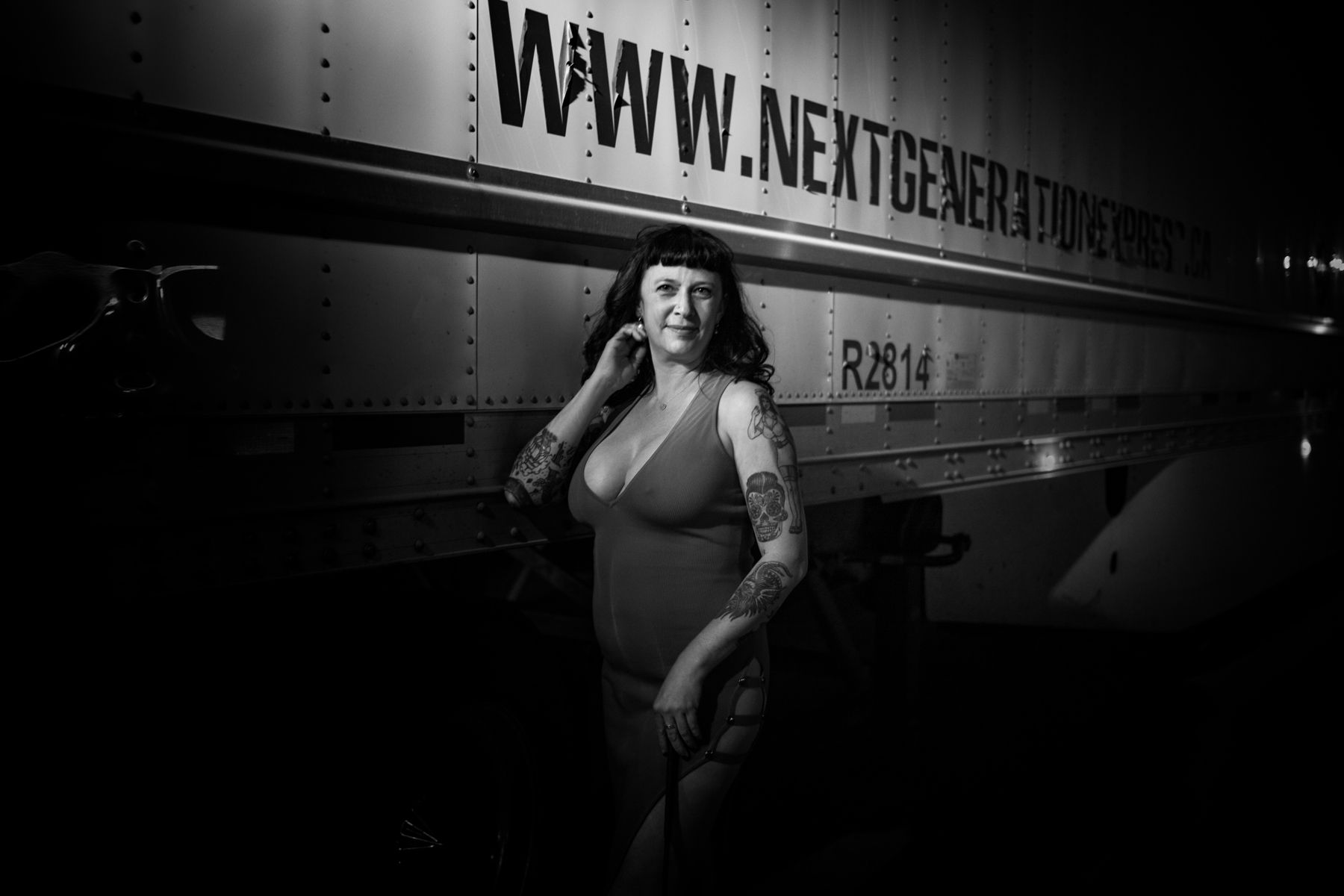 KACEY WILDE © Victory Tischler-Blue.jpg