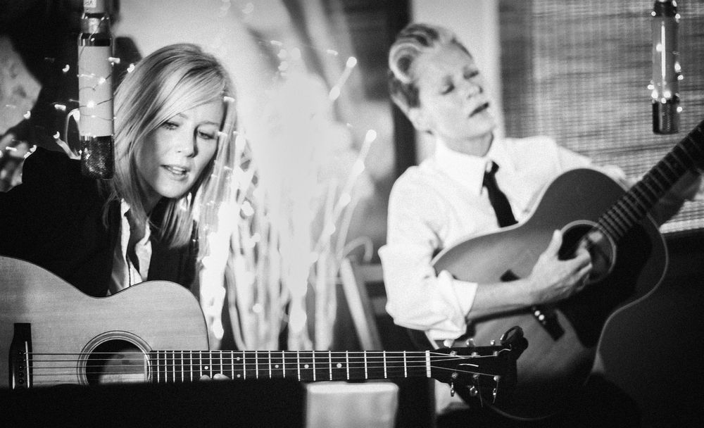 L1005444 SL AM LIVE 01 CROP.jpg