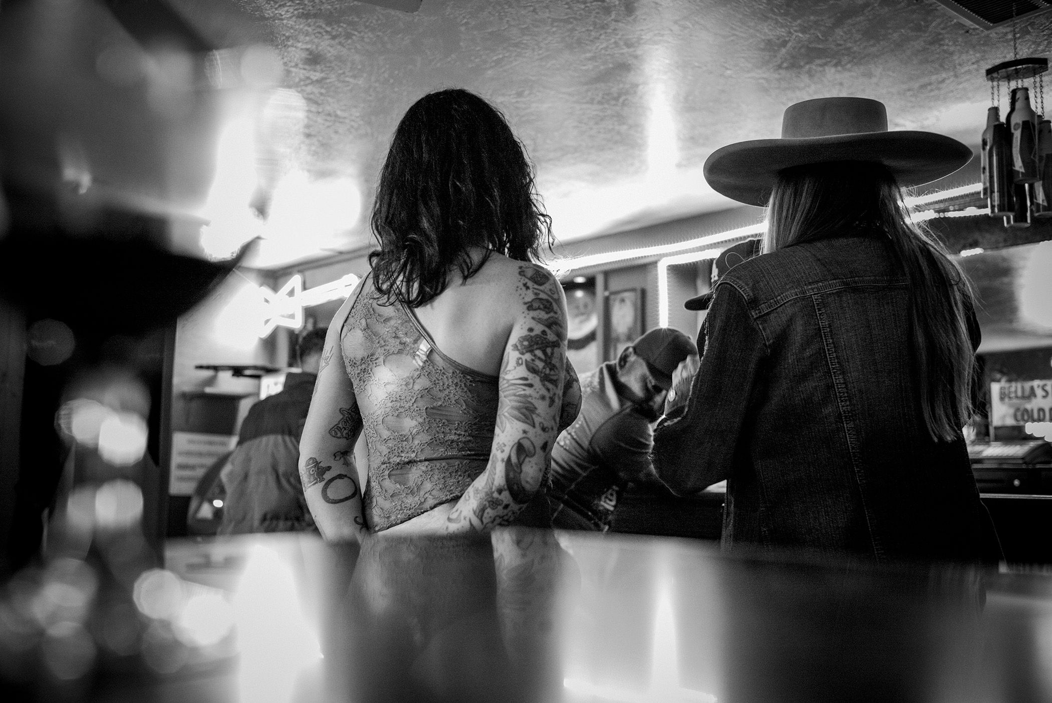 L1004903 KACEY BELLA BAR 01 5x7.jpg