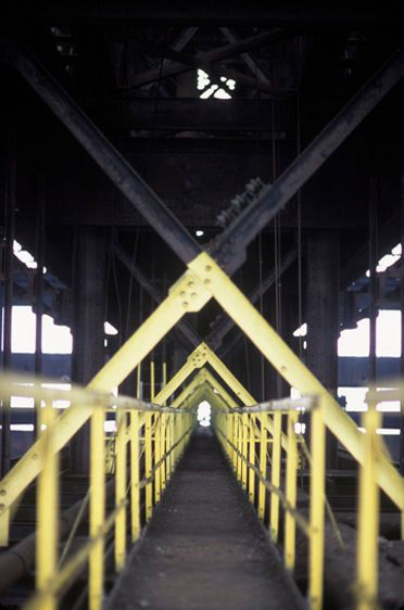 1yellow_rail