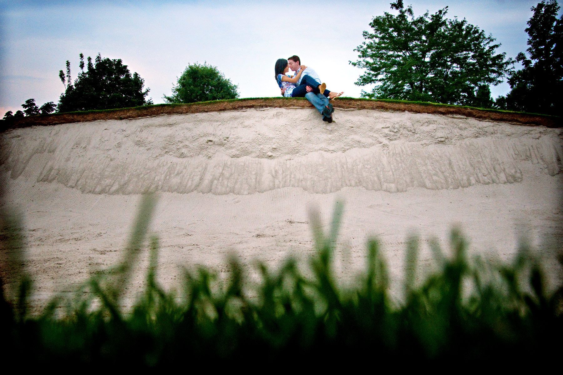 1studiobrooke_engagement_golfcourse_appleridgecountryclub__nj_nyc_photography_01