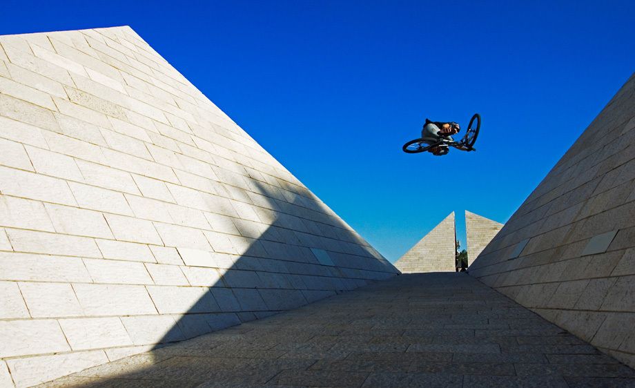 Wayne Goss in Israel - filming New World Disorder.