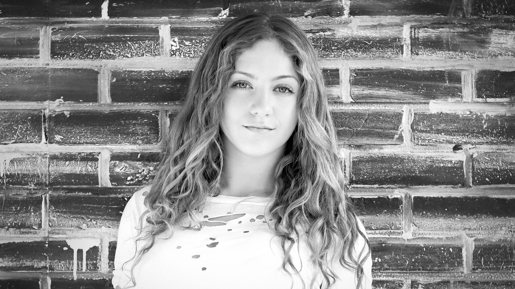 1r20111102_headshot2a_edit_edit