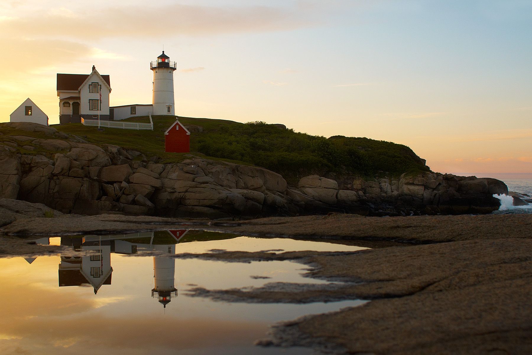 1lighthouse_refection