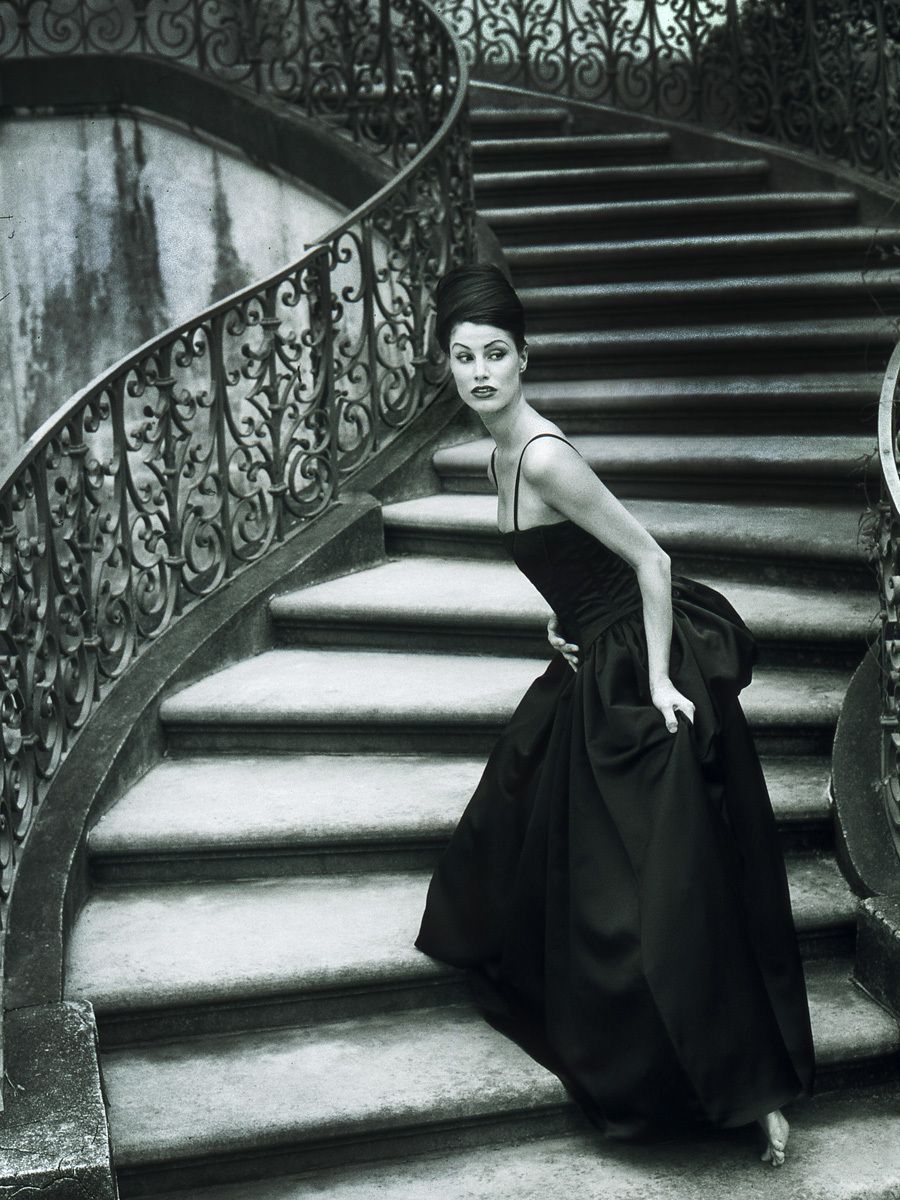 1swan_house_b_w_retouched