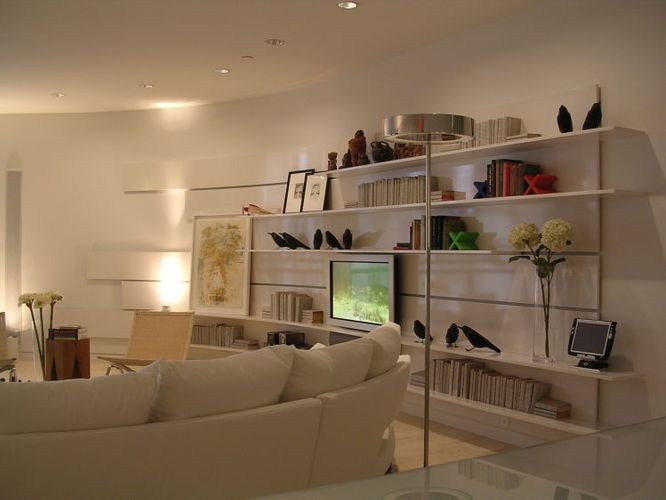 JAMESON DISPLAY CENTRE, CURVED WALL UNIT Project# 518High Gloss Lacquer