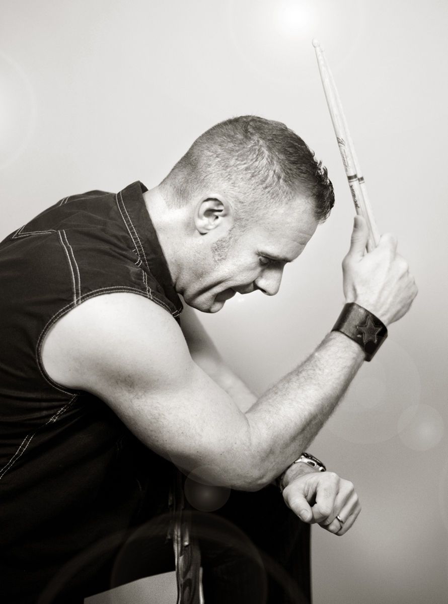 TRACY BROUSSARD--BLAKE SHELTON BAND