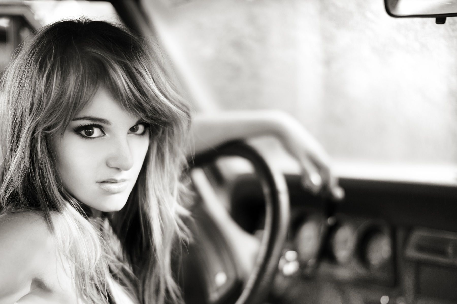 RACHELE LYNAE-Momentum Records