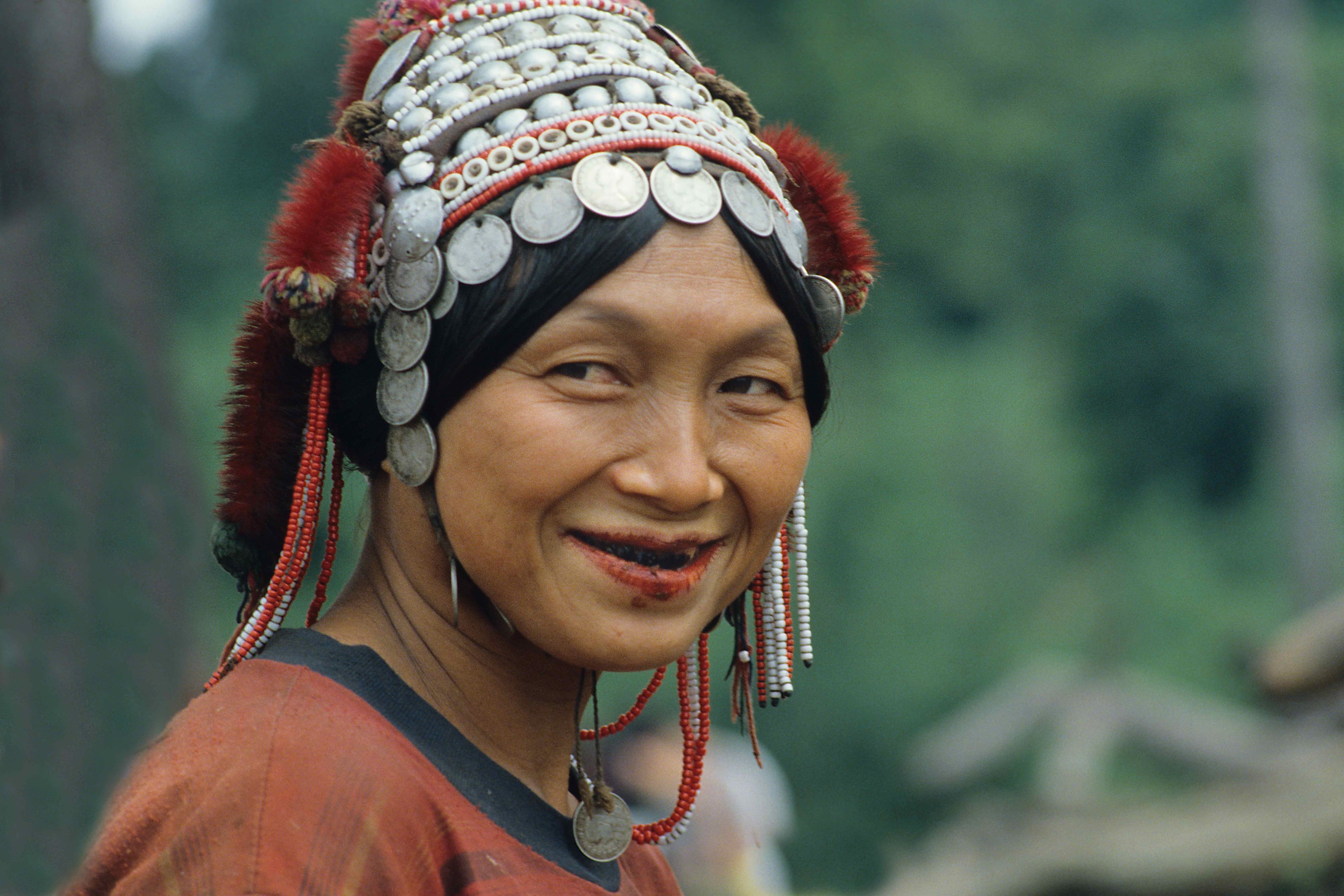 HmongWoman.jpg