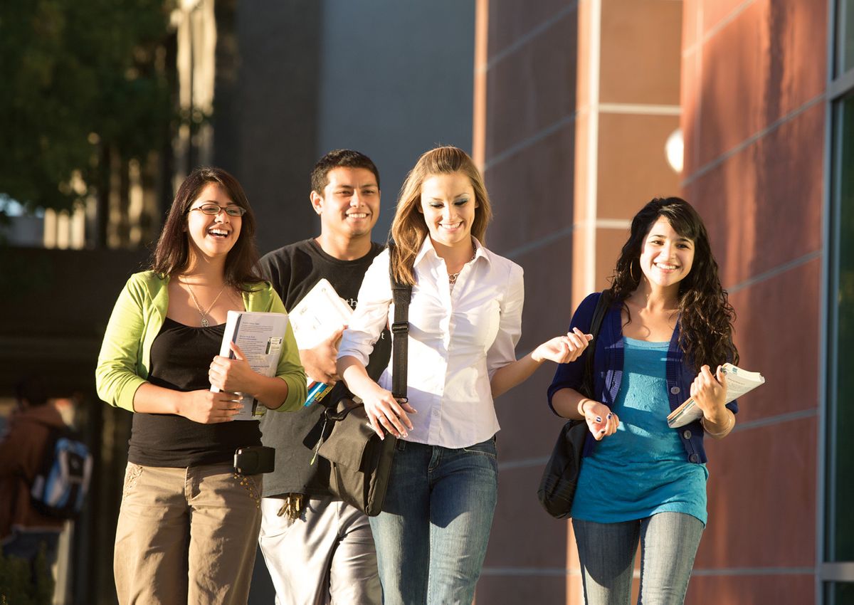 CSUEB students