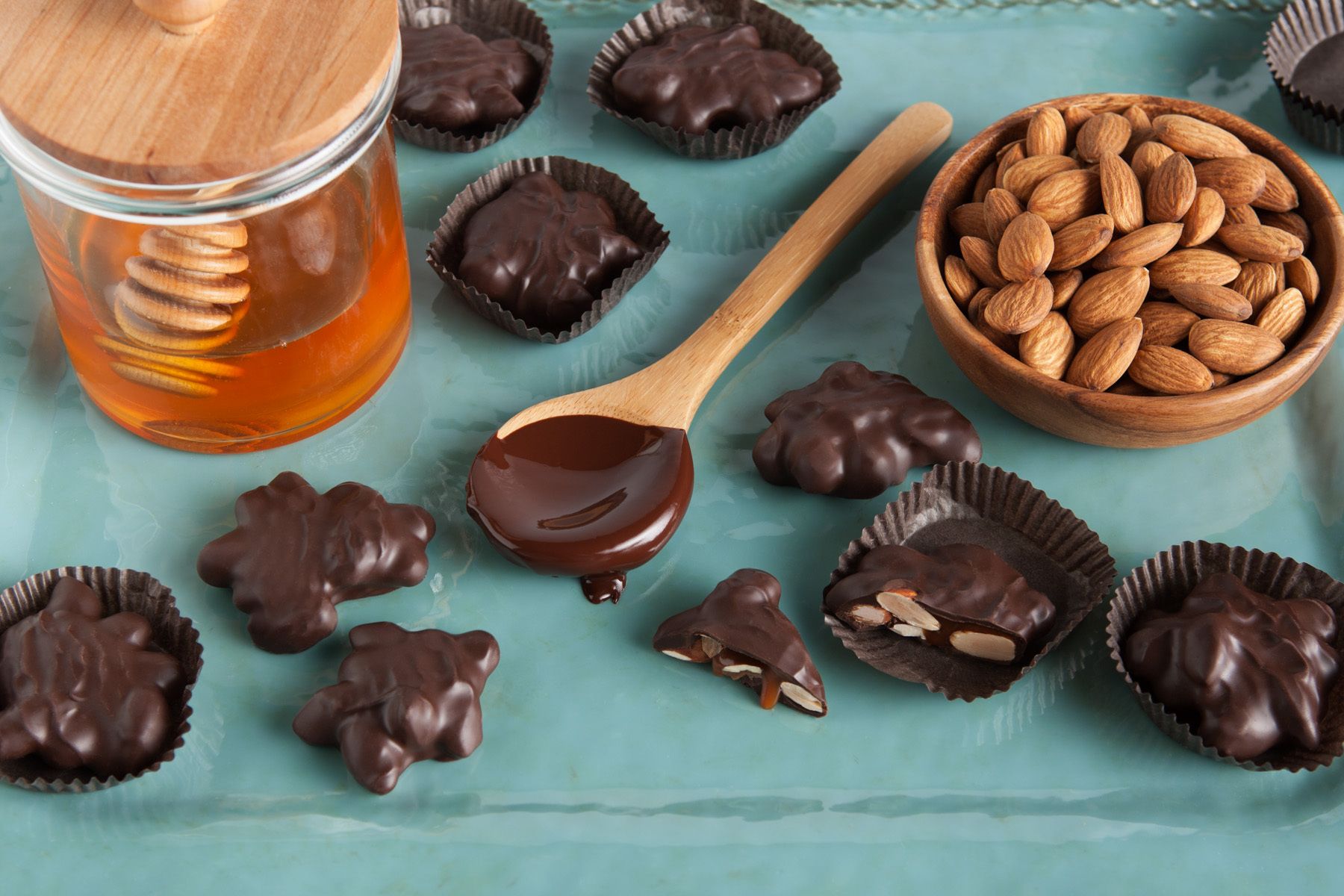 client: droga chocolatesassignment: conceptualize, food/prop styling and photography for launch of new product "nutty puddles"