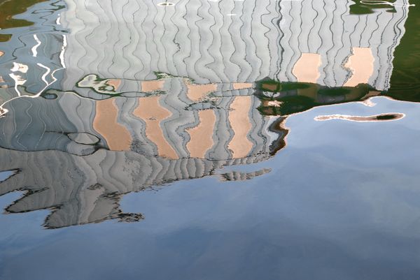 Illusions From The Sea 
