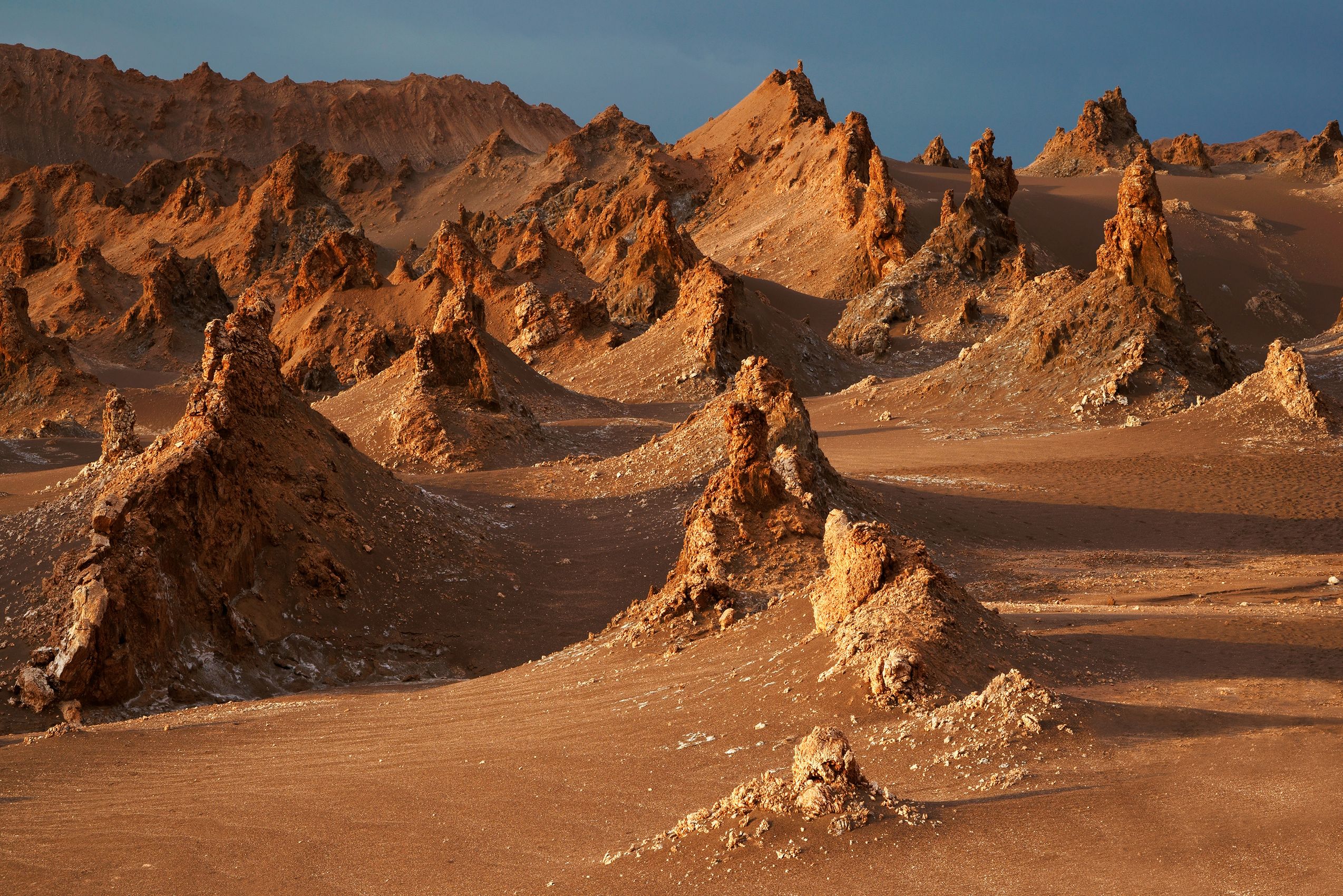 Page 100 Atacama Pinnacles.jpg