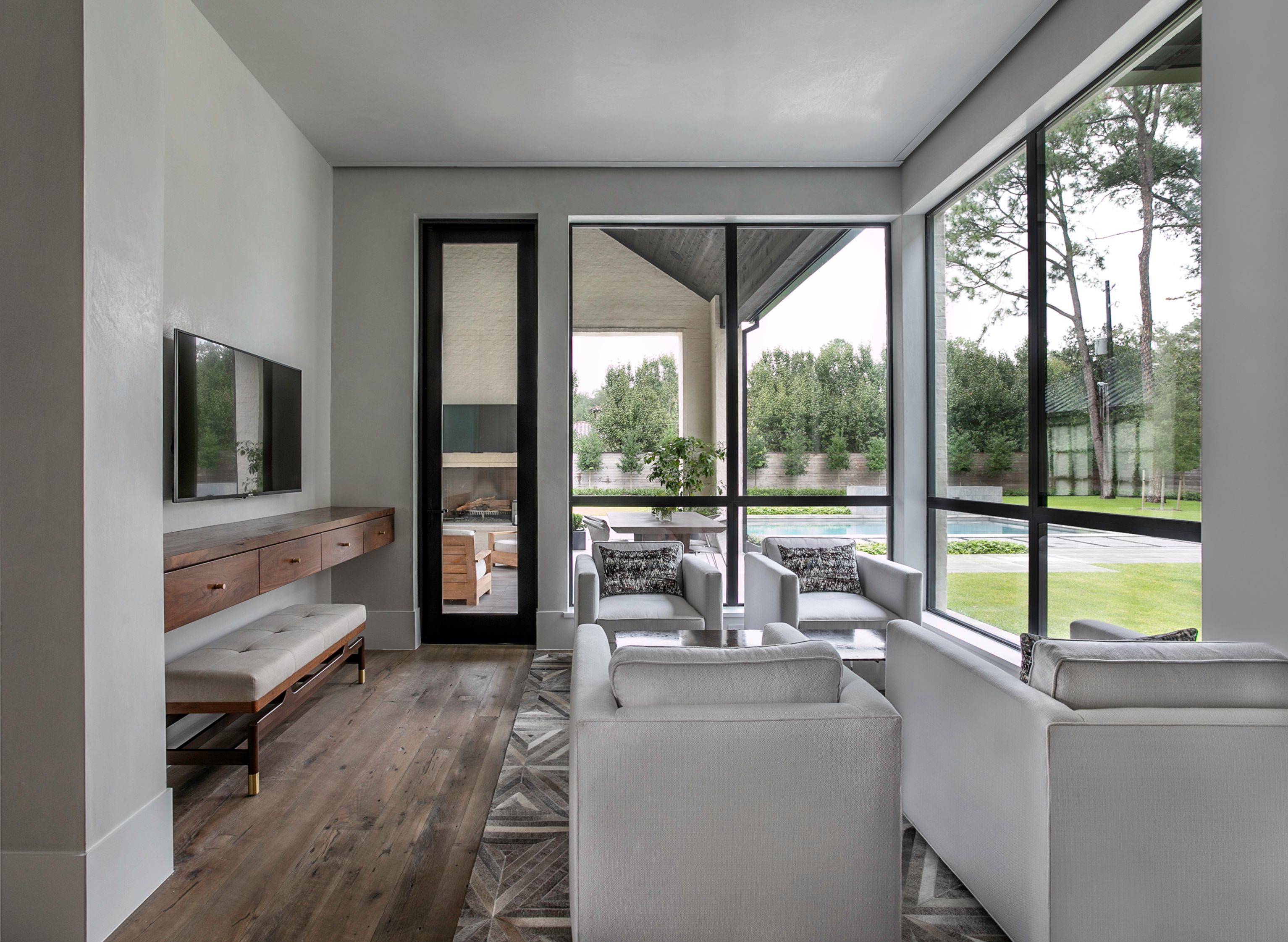 Seating off Kitchen.jpg