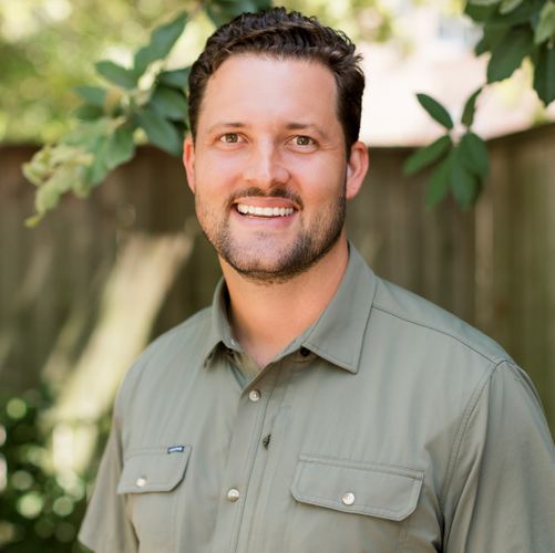 Stephen - 15 (AB9A6841)_sq cropped.jpg