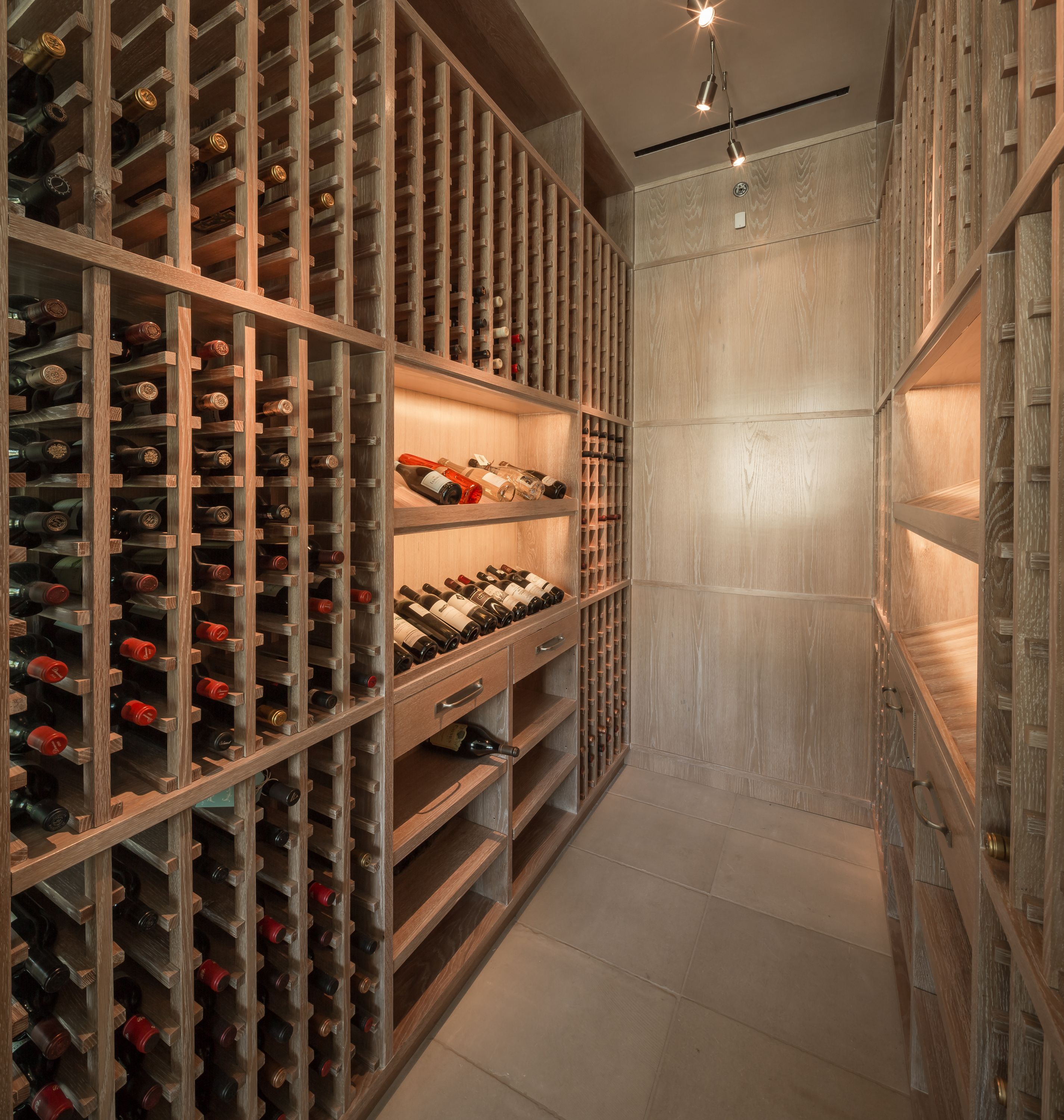 11315 Holidan Way (47).jpg