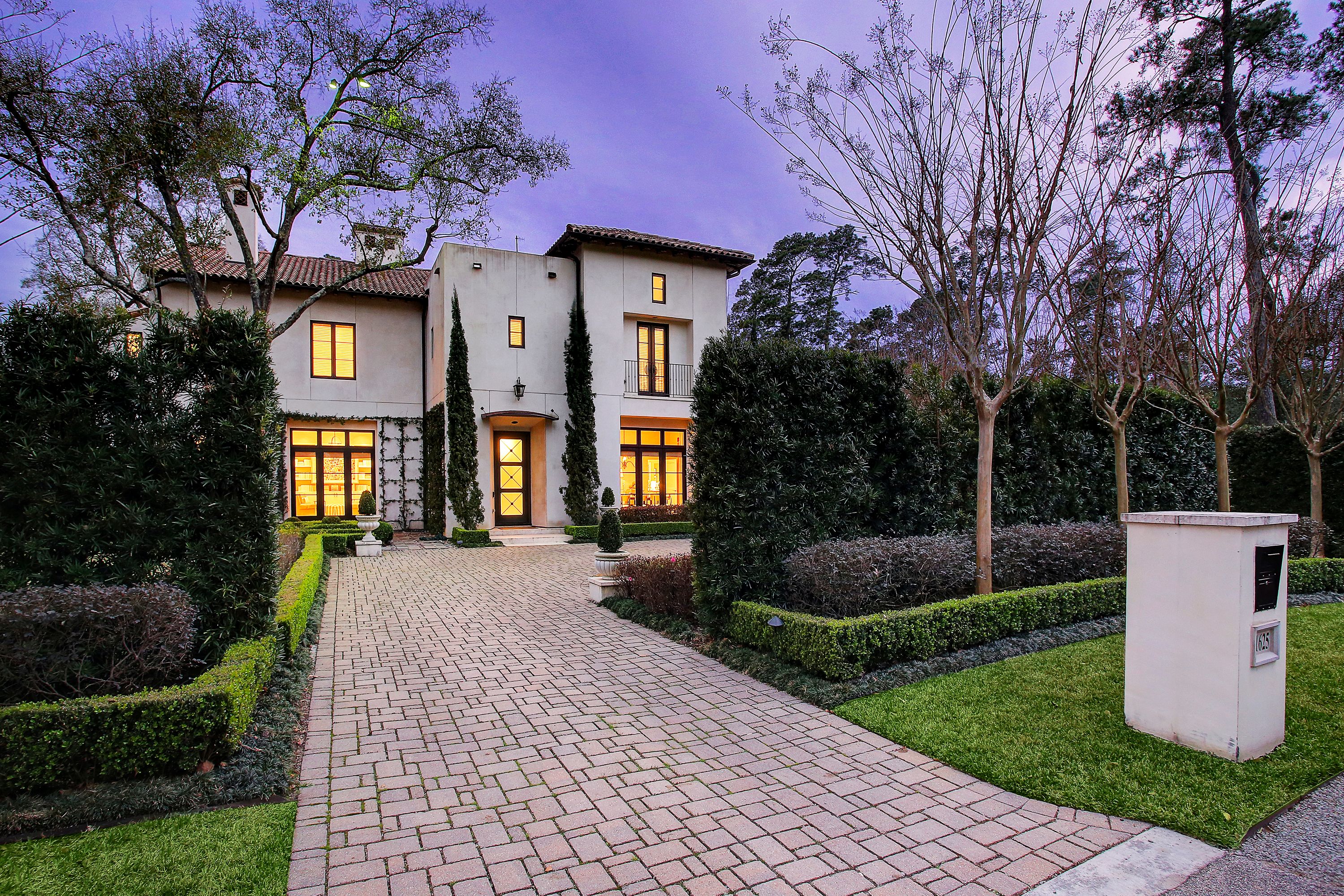 Blalock 11625 frtN 05.jpg