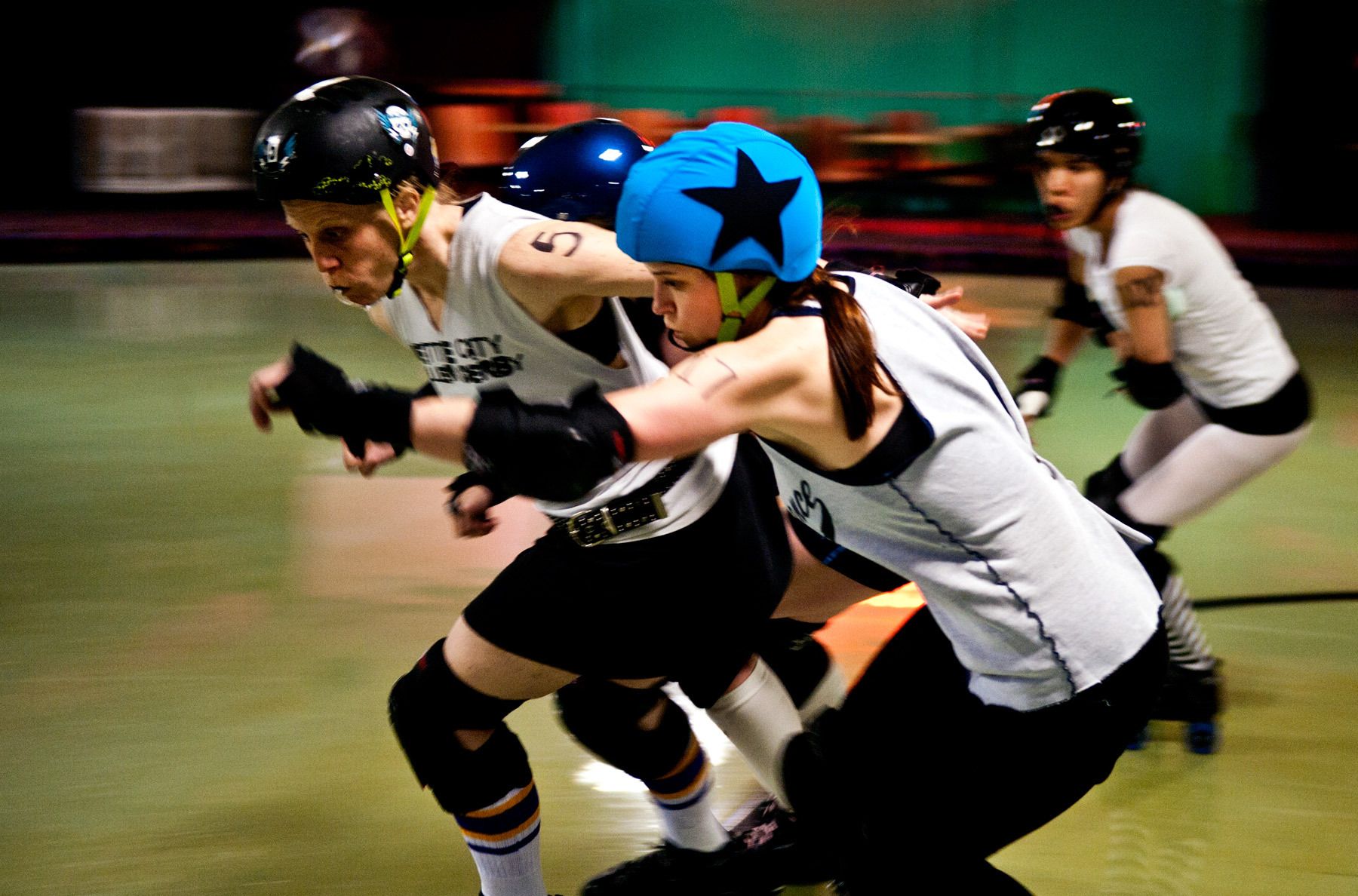 1rollerderby04_sized.jpg