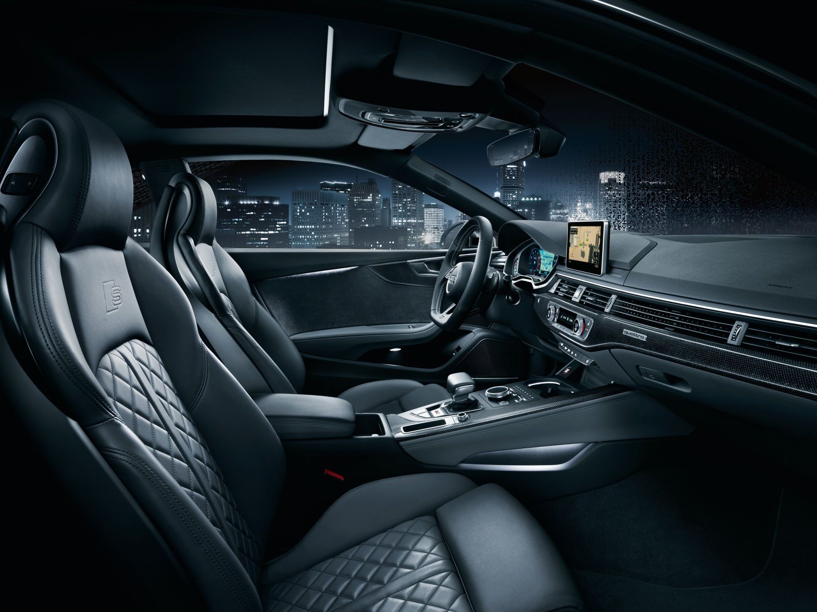 1m22923_s5_main_interior_alt